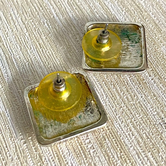 80's Vintage Retro Geometric Square Earrings with Bold Accents - Picture 3 of 3